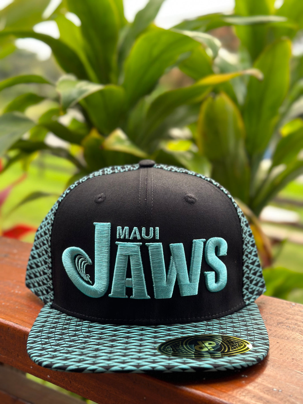 JAWS MAUI flat-brim adjustable snapback